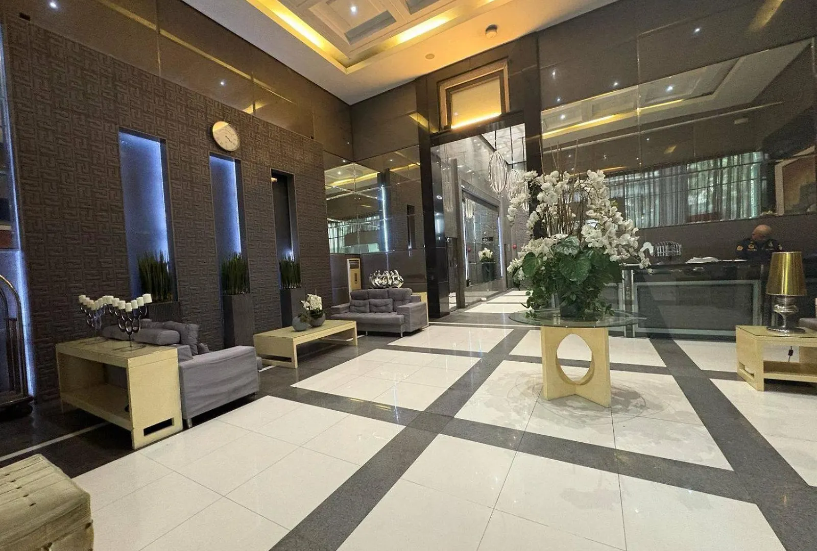 The Luxe Residences Μανίλα
