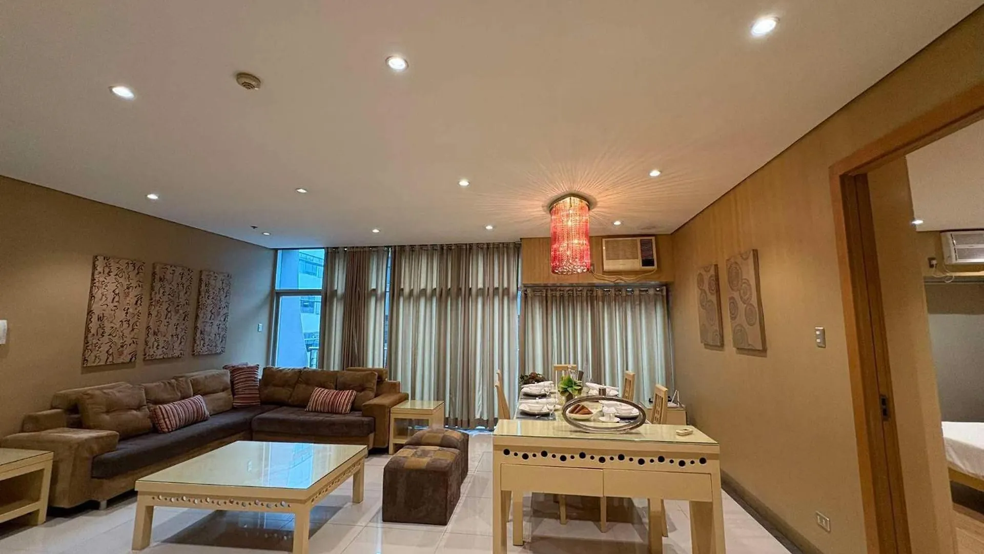 The Luxe Residences Μανίλα 0*,  Φιλιππίνες