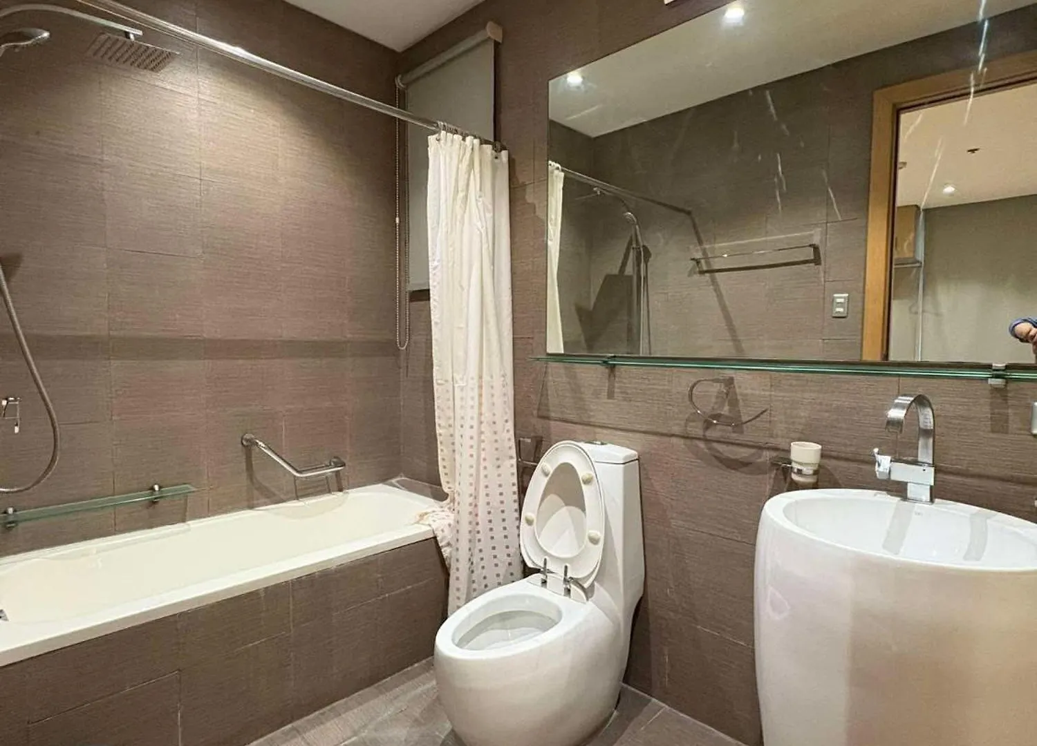 The Luxe Residences Μανίλα