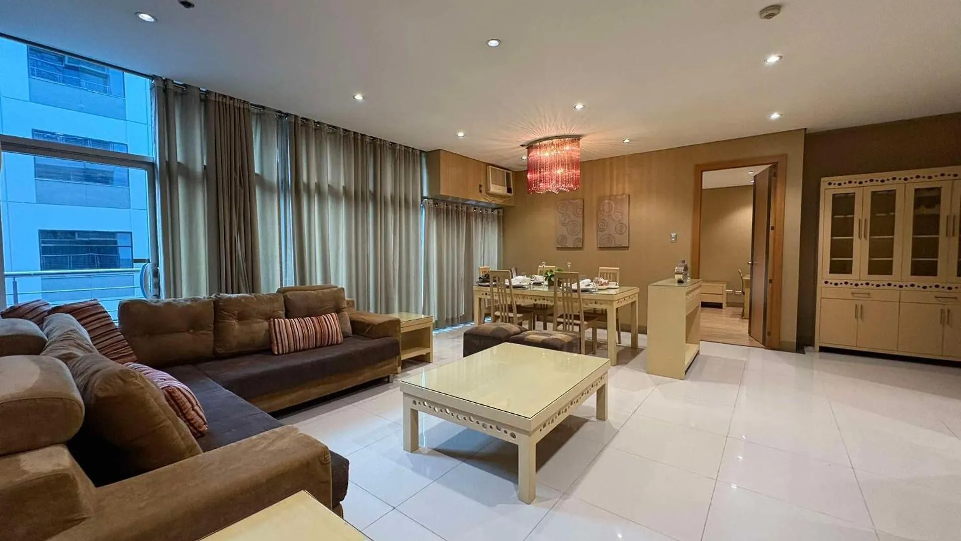The Luxe Residences Manila Apartment