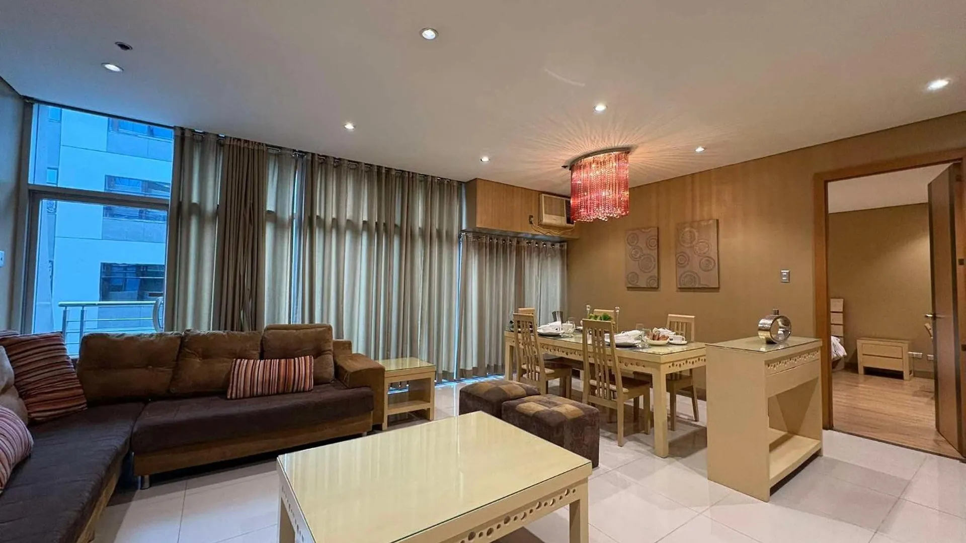 Apartment The Luxe Residences Manila Philippines